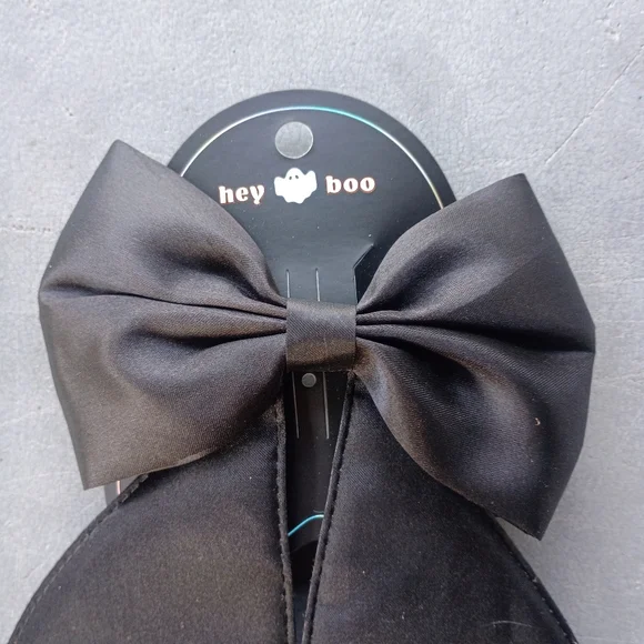 2/$10 Gothic Black Satin Bow with Bat Wing Tails - Picture 2 of 6